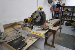 Kap/geringssav DEWALT DWS780-QS