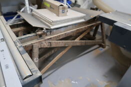 Div. Bukke med skruestikke m.m.