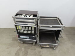 Dimmerracks i flightcase og tom flightcase