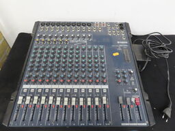 Mixer YAMAHA MG166C