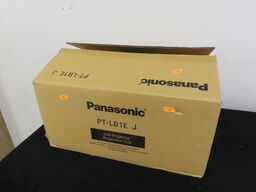 LCD Projektor PANASONIC PT-LB1E J