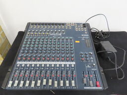 Mixer YAMAHA MG166C