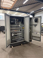 2 stk. styringsskabe m. bl.a. DANFOSS komponenter