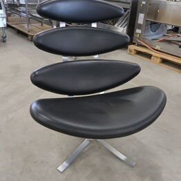 Ghrelin *Designmøbler & Pendler af WEGNER, ARNE JACOBSEN, LYFA m.fl.*