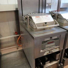 **LYNAUKTION: KFC Tilst**