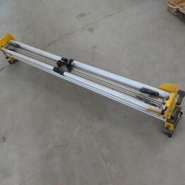 Overskud fra tømrerfirma, MAKITA, DEWALT mv.