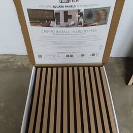 Overskudsauktion, akustik, skruer mm.