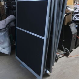 El. hæve/sænkeborde, kontorstol, border m.m. Januar - Sorø