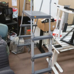 Legetøj, værktøj - Overskudauktion fra andre auktioner - Sorø