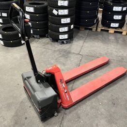 Vestsjællands Autodele ApS *Helsinge - Del 2 - Lagerinventar, løftevogne og trucks*