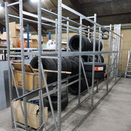 Vestsjællands Autodele ApS *Holbæk - Del 2 - Butiksinventar - Lagerreoler - Gaffeltruck m.m.*