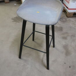 Montana reoler, Paustian, Fritz hansen, tatovør butik, borde, stole m.m. - Sorø