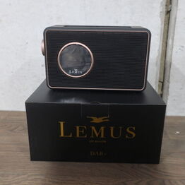 Lemus ApS *Del 4 - Headsets - Trådløse Højtalere - Lamper/Højtalere m.m.*