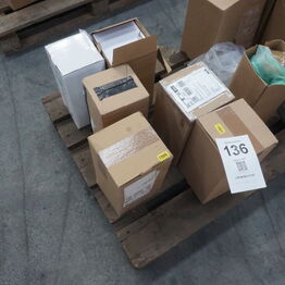 Samleauktion Hou - September