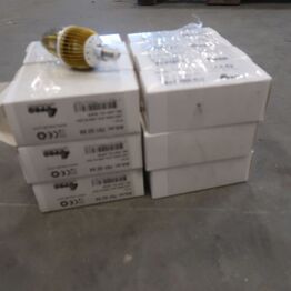 Byggematrialer, trailersider, arbejdstøj, m.m.