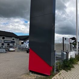 Stålhal og bygningsmaterialer til nedtagning fra Grome Automobiler