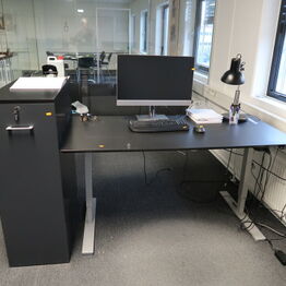A.KAA Murer og Entreprise ApS *Del 1 - Kontor - Elektronik - Malerier m.m.*
