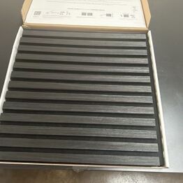 Byggematerialer, Gulv, Akustik auktion, akustikpaneler, akustikfliser, skruer mm. i forskellige størrelser