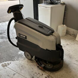 KFC Lager og værksted