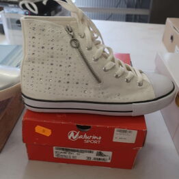 Overskud fra Legetøjsbutik - del 1 - Sorø (MOMSFRI)