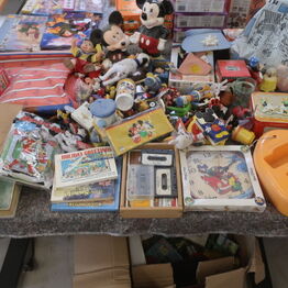 Overskud fra Legetøjsbutik - del 1 - Sorø (MOMSFRI)