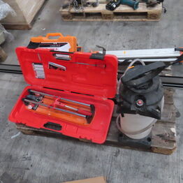 Samleauktion Hou - Februar