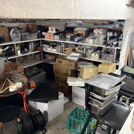 Dining By Jyrk *Vinkøleskabe - Snedkermøbler - Designlamper*