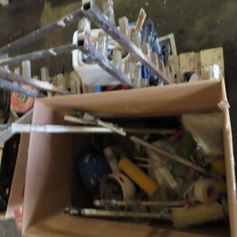 Overskudsauktion # VÆRKTØJ # MASKINER # VARELAGER # STILLADSER