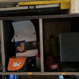Container med Værktøj, Cementblander m.m.