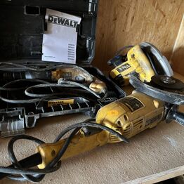 Container med Værktøj, Cementblander m.m.