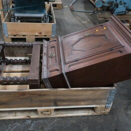 Overskudsauktion *Metalbearbejdsningsmaskiner - Køretøjer - Byggematerialer m.v.*