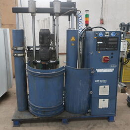 Overskudsauktion *Metalbearbejdsningsmaskiner - Køretøjer - Byggematerialer m.v.*