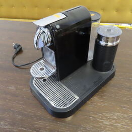 LOUIS POULSEN lamper og Byggematerialer mv.