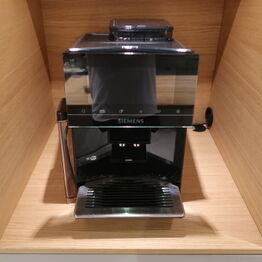 LYNAUKTION: BH-Køkkener ApS