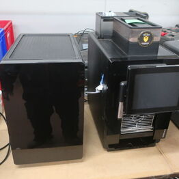 "OPDATERING med VIN/SPIRITUS" Café Krüger, m.fl. kaffemaskine, varmluftovn, fustager m.m. - Sorø