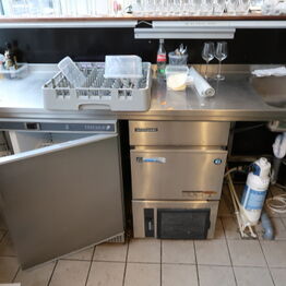 **LYNAUKTION: Amaro ApS - Restaurant & Drikkevarer**