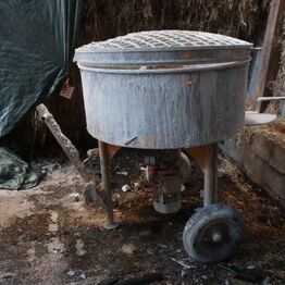 Renoveringsselskabet Hedensted *Minilæsser, varebiler, stillads m.v.*