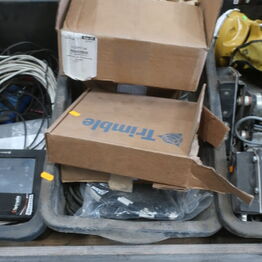 Zøllner A/S *GPS udstyr fra TRIMBLE, Graveskovle, Containere m.v.*