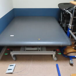 Neurocenter Østerskoven *Hjælpemidler, Designmøbler, Kontorinventar, Storkøkken, Vaskeri m.v.*