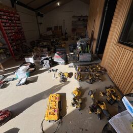 Heidahl ApS *Trailer - Værktøj - Varelager m.m.*