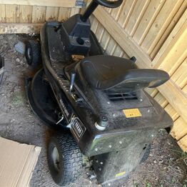 Lykkehuset-Herning ApS *Personbil, Plænetraktor, ATV, Hårdehvidevarer m.v.*