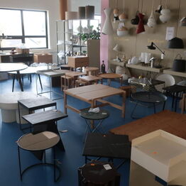 ByFlou.com ApS *Jyllandsvej Del 2 - Designmøbler, lamper, pyntegenstande m.v. fra Resale Butik*