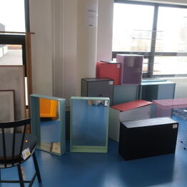 ByFlou.com ApS *Jyllandsvej Del 2 - Designmøbler, lamper, pyntegenstande m.v. fra Resale Butik*