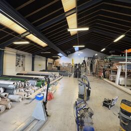 Hoka Tæpper og Gulve Sønderborg A/S *Del 3 - Værktøj - Truck/Stabler - Lagerinventar*