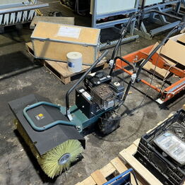 Overskudsauktion NYKØBING FALSTER - Bl.a. VÆRKTØJ - MASKINER - VARELAGER