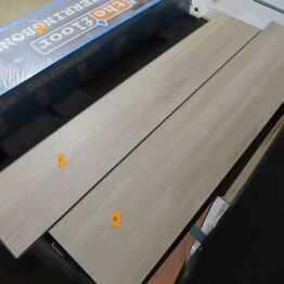 Overskud af Laminatgulve - Give