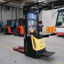 AMU Vest *Del 2 - Gaffeltrucks - Elstablere - Reachtrucks*