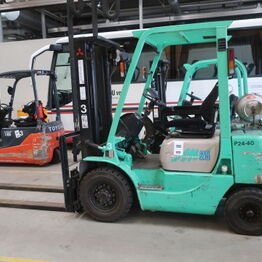 AMU Vest *Del 2 - Gaffeltrucks - Elstablere - Reachtrucks*