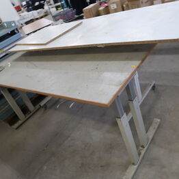 Overskud fra Schmidts Radio - OBS! Ny dato for eftersyn og udlevering.