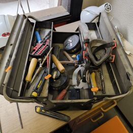 AMU Vest *Del 3 - Entreprenørmaskiner - El- & håndværktøj - Byggematerialer m.v.*